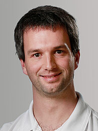 OA Dr. Bernhard Greil