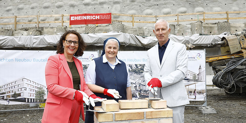 Feierliche Grundsteinlegung beim großen Neubauprojekt 
