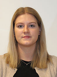  Martina Obermaier