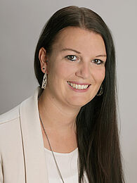  Bettina Pilz