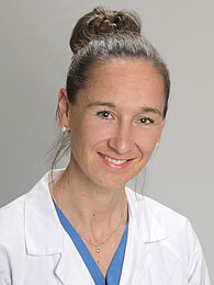 OA Dr. Julia Gerzer